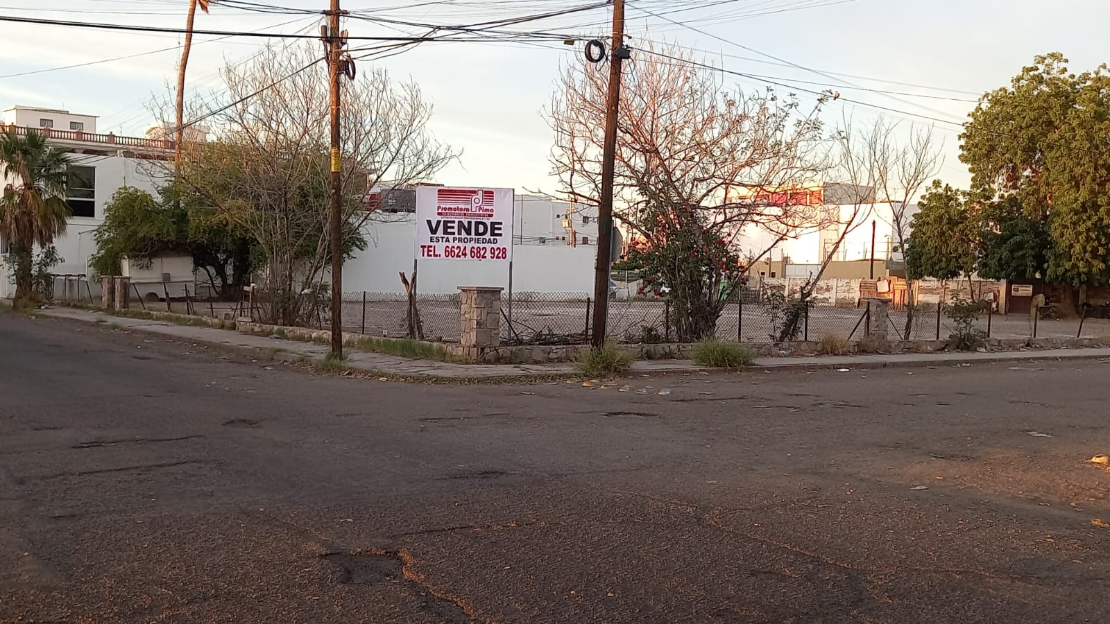 TERRENO COLONIA CENTENARIO: cerca del Palacio del Centro de Gobierno en Hermosillo