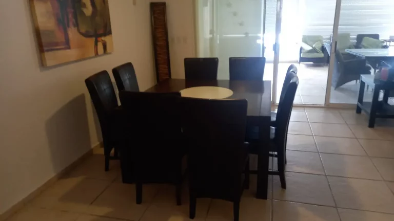 House for sale in Bahía de Kino with elegant dining room for 8 people