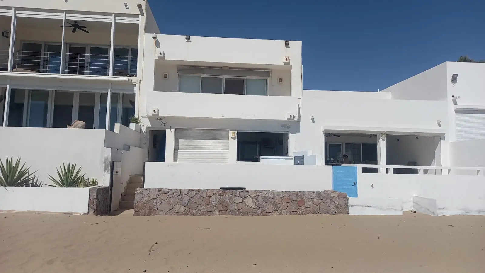 Casa en venta en Bahía de Kino frente al mar con alberca: Oceanfront House for Sale in Bahía Kino | 📞 +52+6624 682 928